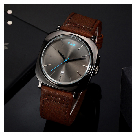 Business Quartz Watch with Large Square Dial                                                                                                                                                                                   .