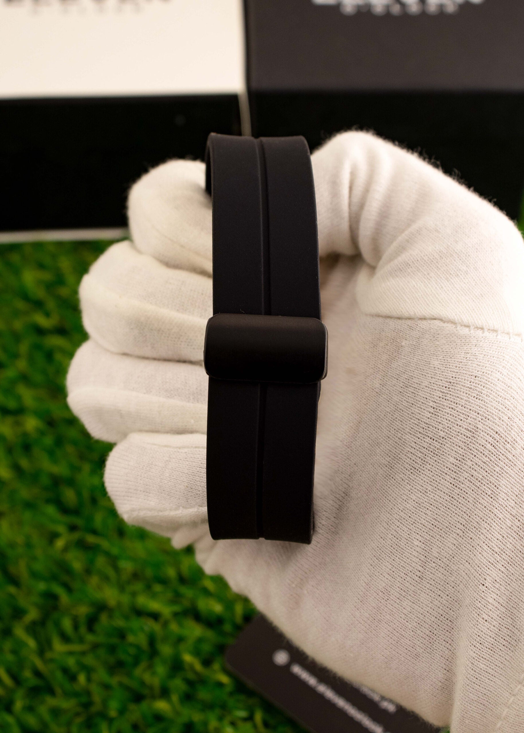 Universe Point Original Quartz Watch – Magnetic Lock
